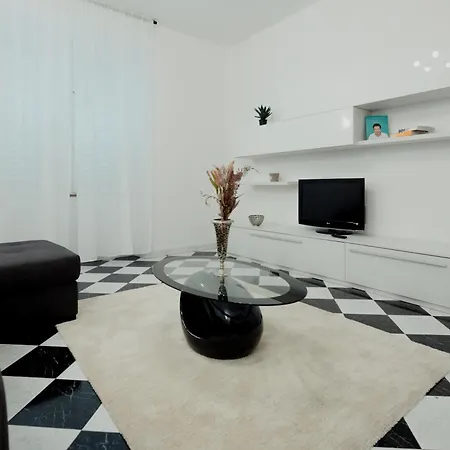 Apartman Art Deco Bramante San Giusto *