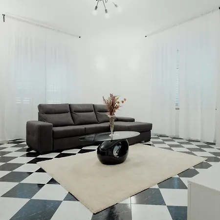 Apartman Art Deco Bramante San Giusto